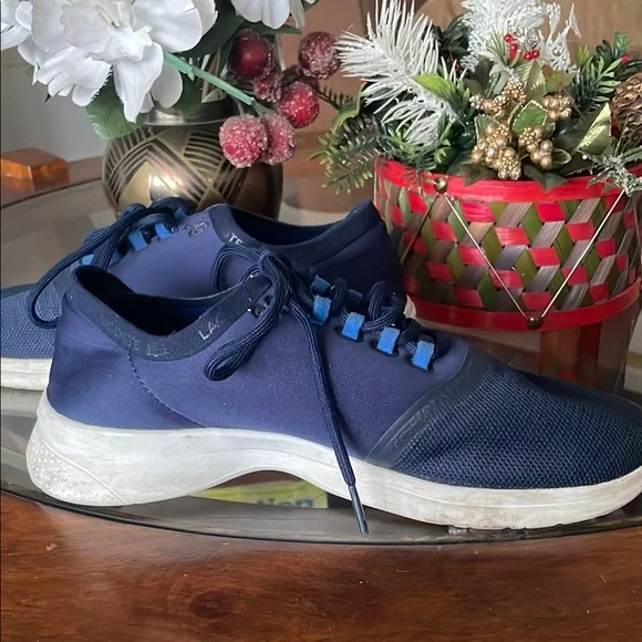 Lacoste Women's LT Fit 118 Sneaker - Size 6 - Picture 2 of 11